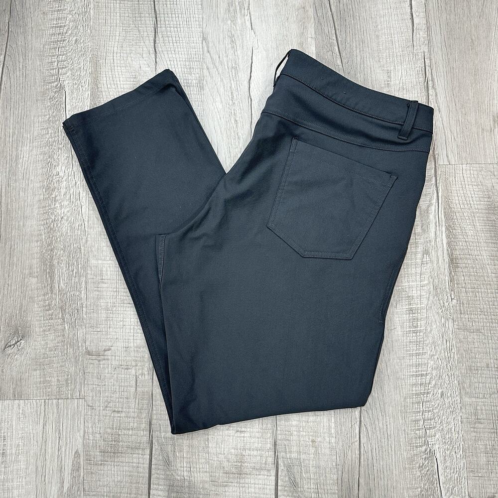 Lululemon Mens ABC Classic-Fit 5 Pocket Pants Mens 36x31 Obsidian Gray Stretch